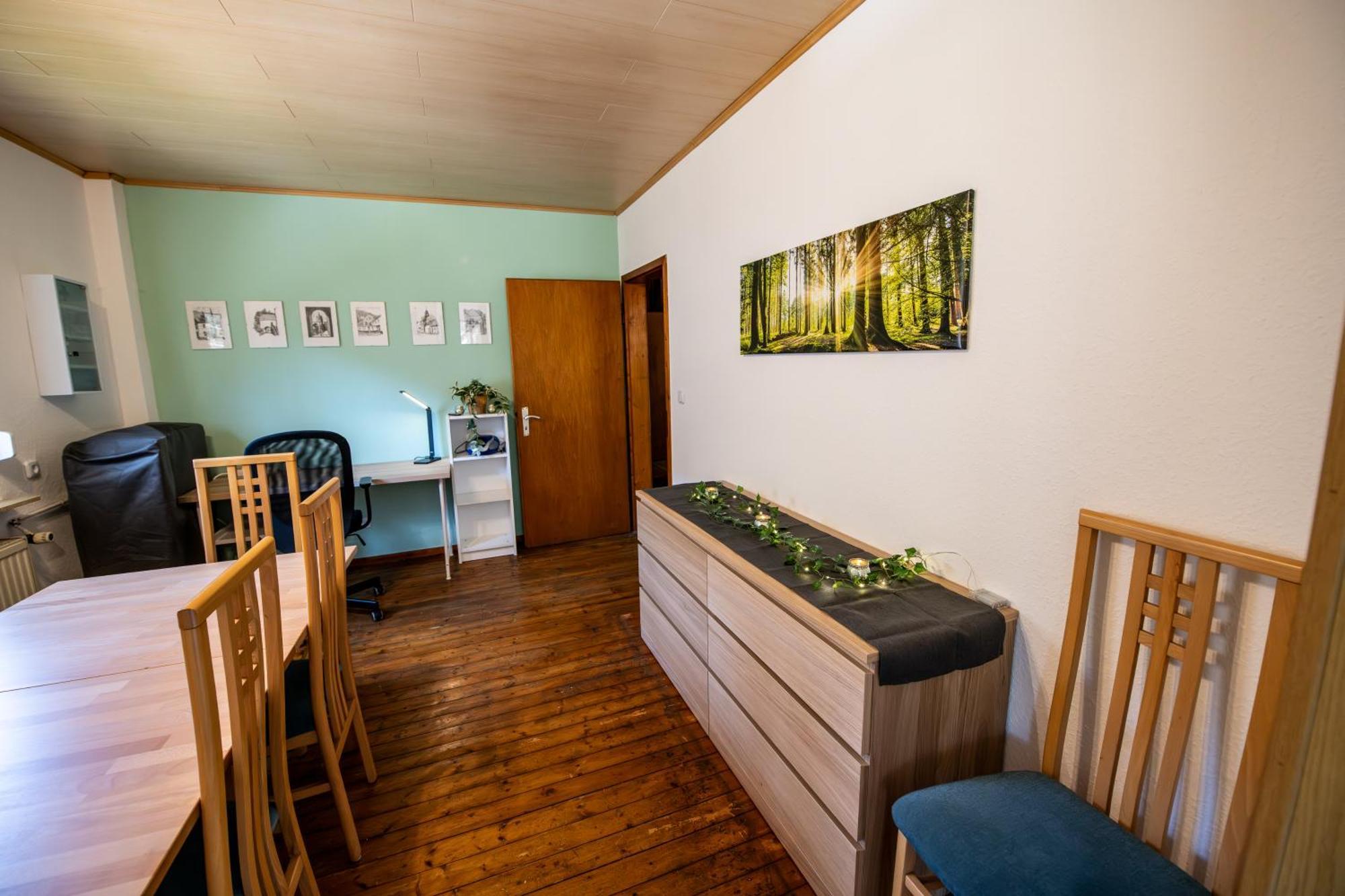 Schoene Ferienwohnung In Ruhiger Lage Altena Luaran gambar