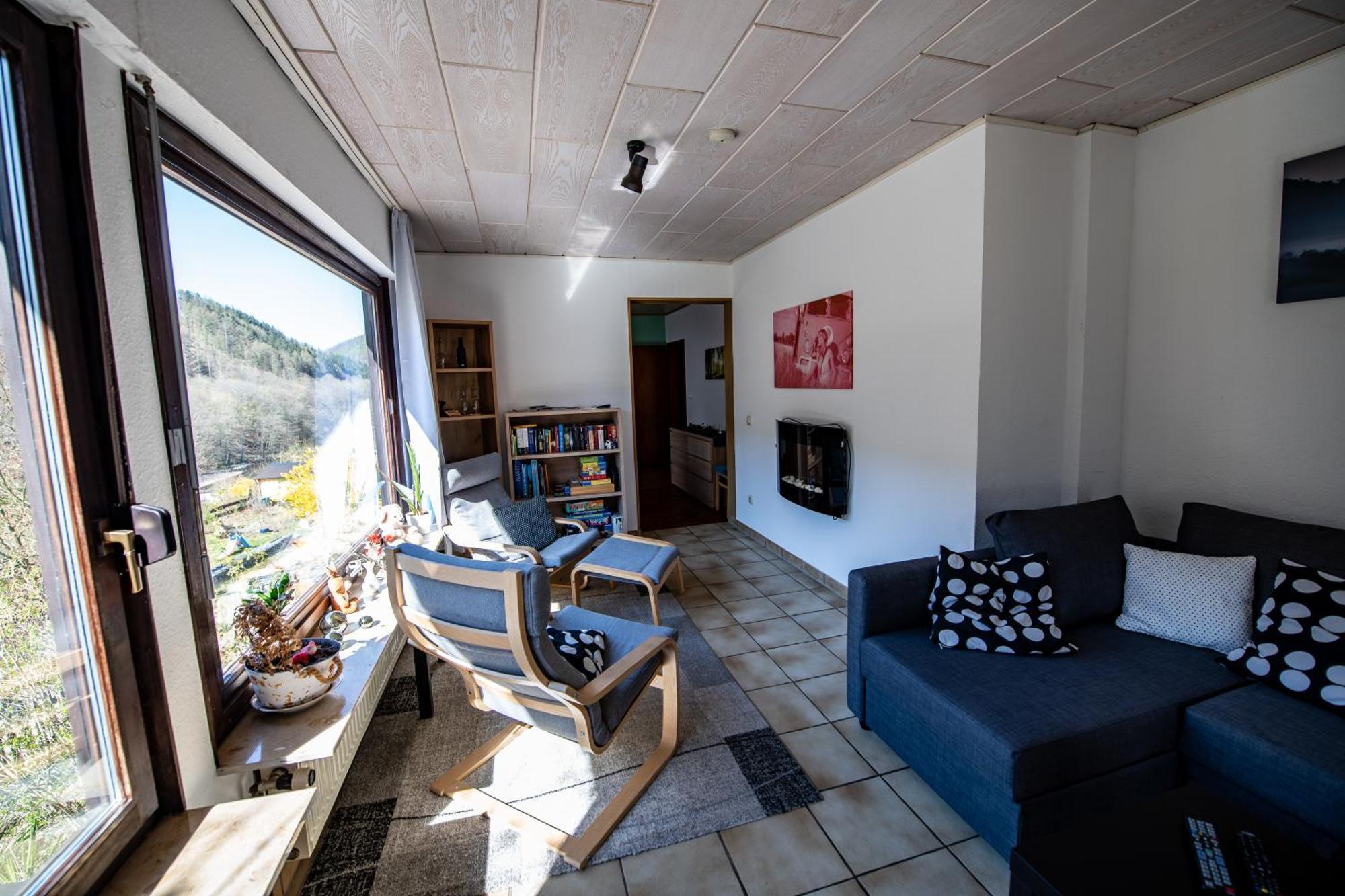 Schoene Ferienwohnung In Ruhiger Lage Altena Luaran gambar