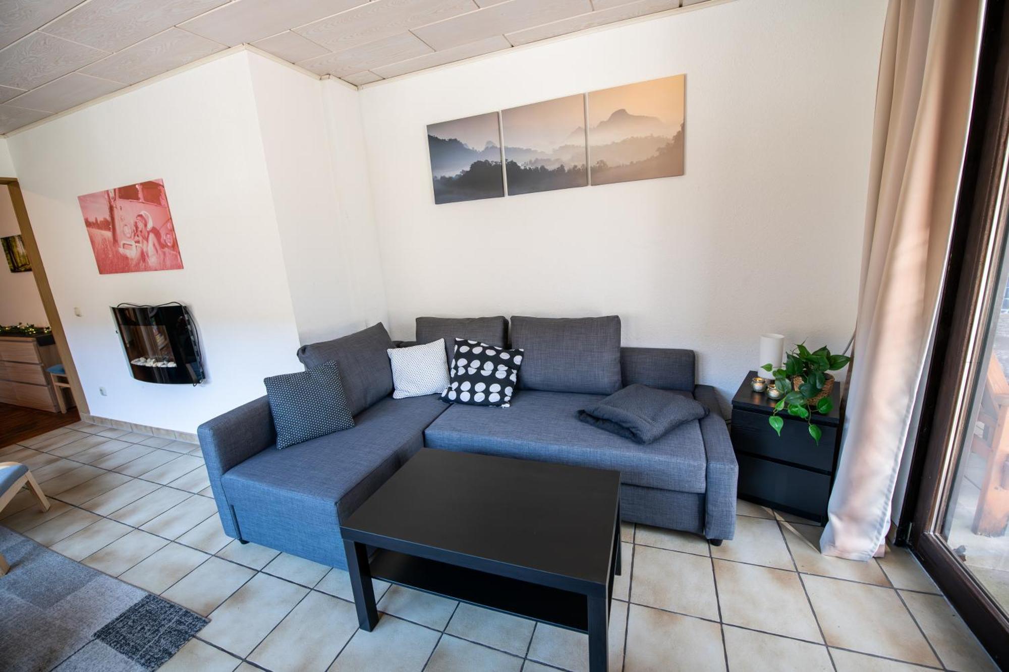 Schoene Ferienwohnung In Ruhiger Lage Altena Luaran gambar