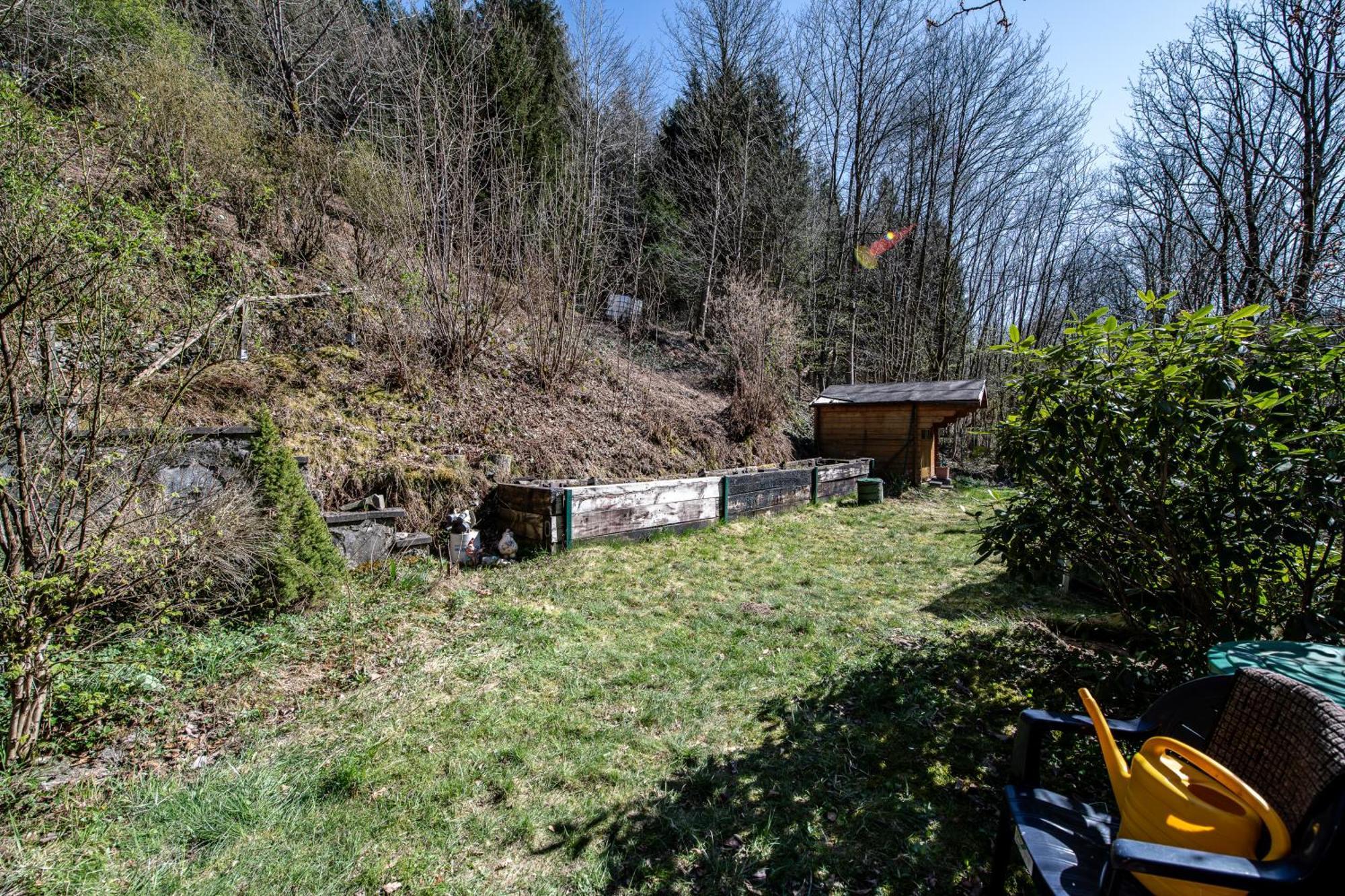 Schoene Ferienwohnung In Ruhiger Lage Altena Luaran gambar