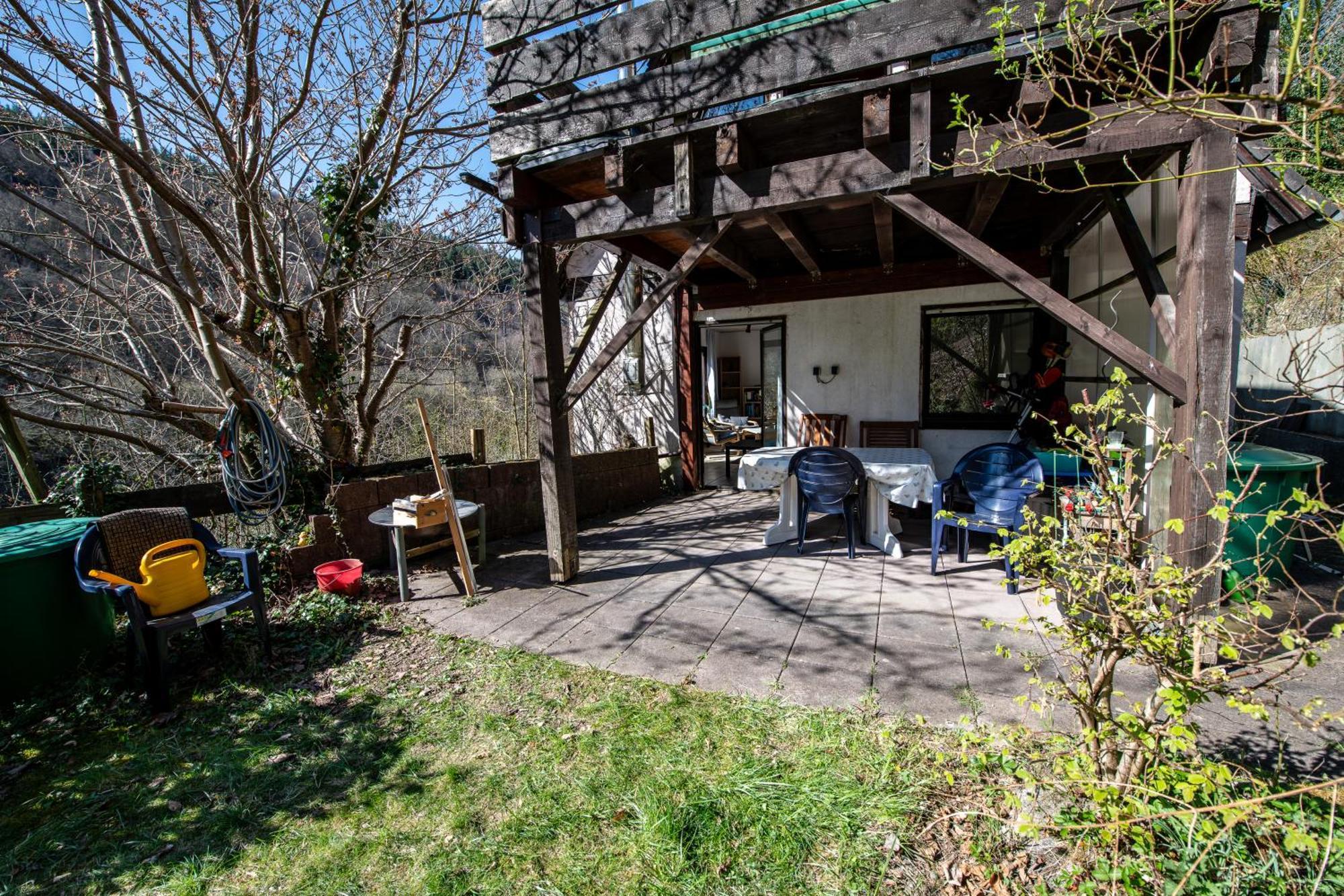 Schoene Ferienwohnung In Ruhiger Lage Altena Luaran gambar